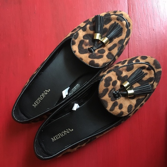 Leopard Cheetah Print Loafers with Tassel Detail - Picture 7 of 8